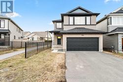 846 SENDERO WAY Ottawa, ON K2S 2W9