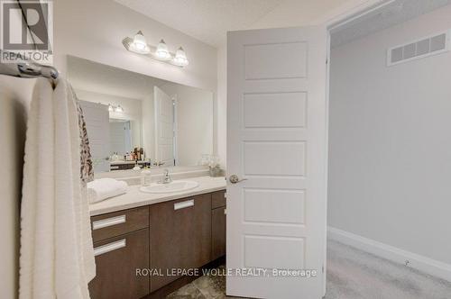 43 Greyhawk Street, Kitchener, ON - Indoor Photo Showing Bathroom
