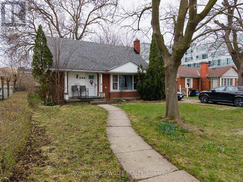 289 ALBERT STREET  Waterloo, ON N2L 3T9