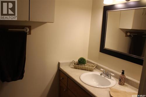 1533 Thorn Crescent, Estevan, SK - Indoor Photo Showing Bathroom