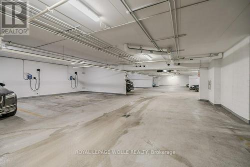 1604 - 50 Grand Avenue S, Cambridge, ON - Indoor Photo Showing Garage