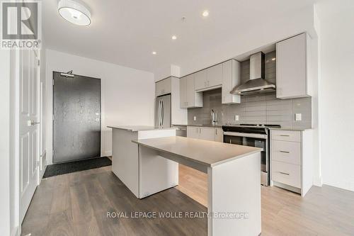 1604 - 50 Grand Avenue S, Cambridge, ON - Indoor Photo Showing Kitchen With Upgraded Kitchen