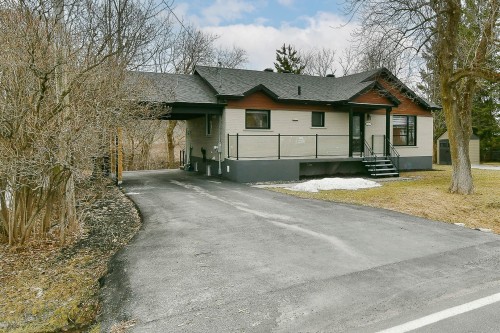 345 Rue Louis-Hébert  Mascouche, QC J7K 0R5