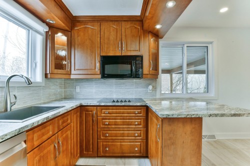 Cuisine - 345 Rue Louis-Hébert, Mascouche, QC - Indoor Photo Showing Kitchen