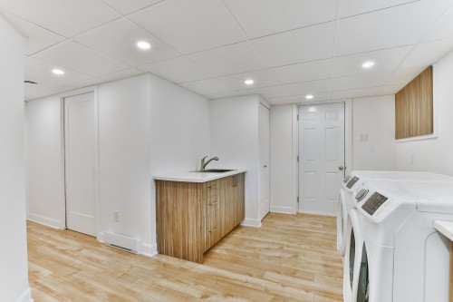 Salle de lavage - 345 Rue Louis-Hébert, Mascouche, QC - Indoor Photo Showing Other Room