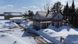 58 Ch. Desrosiers  Saint-Mathieu-D'Harricana, QC J0Y 1M0