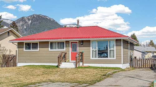 416 White Birch Crescent  Sparwood, BC V0B 2G0