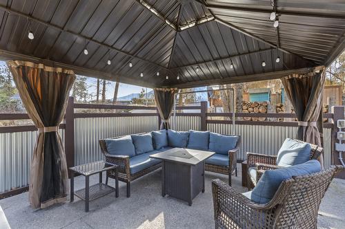 250 Laguna Crescent, Twin Bays, BC - Outdoor With Deck Patio Veranda With Exterior