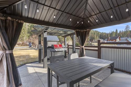 250 Laguna Crescent, Twin Bays, BC - Outdoor With Deck Patio Veranda With Exterior