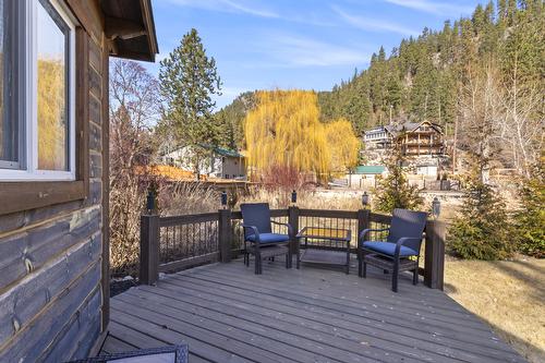 250 Laguna Crescent, Twin Bays, BC - Outdoor With Deck Patio Veranda With Exterior