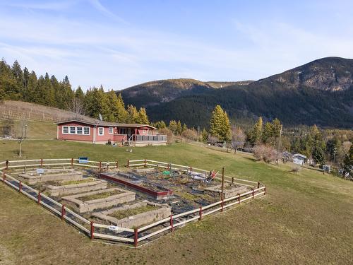3806 38Th Avenue, Erickson, BC 