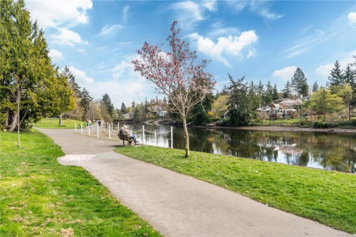 602-1450 Glentana Rd, View Royal, BC - Outdoor With View