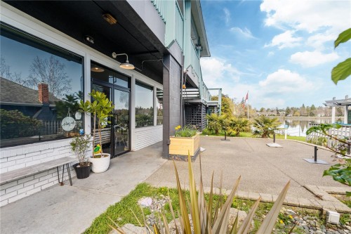 602-1450 Glentana Rd, View Royal, BC - Outdoor
