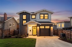 932 Arcadia St Esquimalt, BC V9A 5X1