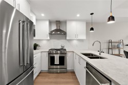 404-2520 Hackett Cres Central Saanich, BC V8M 0C5