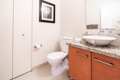 12-38 Front St, Nanaimo, BC 