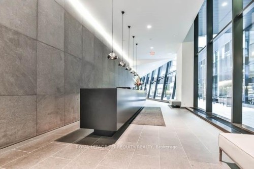 215-629 King Street W, Toronto, ON - Indoor Photo Showing Other Room