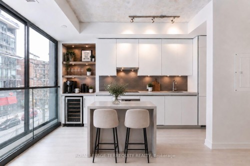 215-629 King Street W, Toronto, ON - Indoor