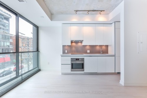 215-629 King Street W, Toronto, ON - Indoor