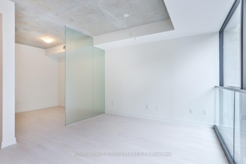 215-629 King Street W, Toronto, ON - Indoor Photo Showing Other Room