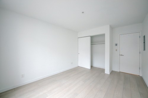 Chambre à coucher - 219-1950 Rue De Champlain, Montréal (Ville-Marie), QC - Indoor Photo Showing Other Room