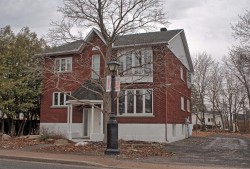 40 Rue Principale Gatineau (Aylmer), QC J9H 3L1