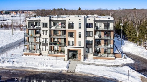 Photo aérienne - 405-1320 Rue Custine, Saint-Jérôme, QC - Outdoor