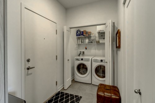 Salle de lavage - 405-1320 Rue Custine, Saint-Jérôme, QC - Indoor Photo Showing Laundry Room
