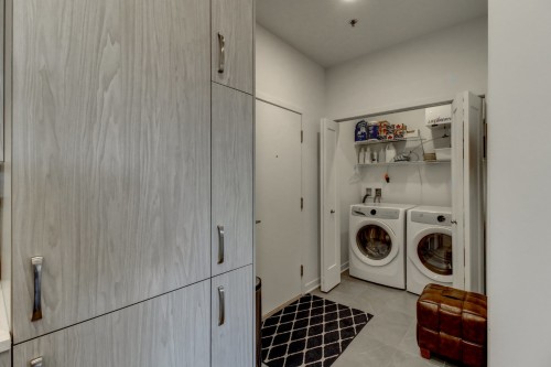 Salle de lavage - 405-1320 Rue Custine, Saint-Jérôme, QC - Indoor Photo Showing Laundry Room