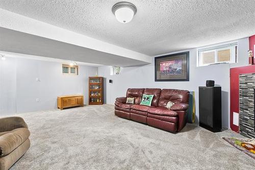 29 Schultz Rd, Pinawa, MB 