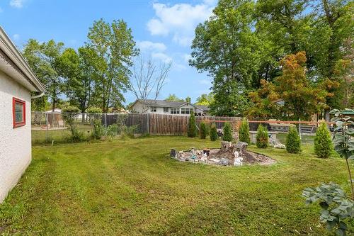 29 Schultz Rd, Pinawa, MB 