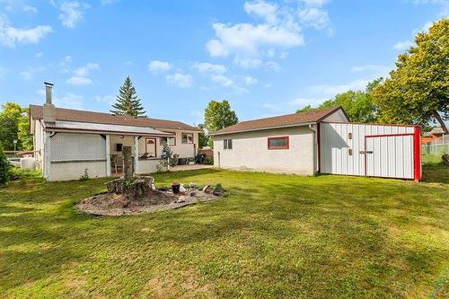 29 Schultz Rd, Pinawa, MB 