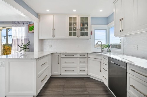 730 Burnside Rd West, Saanich, BC 