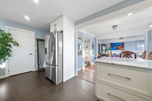 730 Burnside Rd West, Saanich, BC 