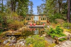 1257 Lynn Rd Tofino, BC V0R 2Z0