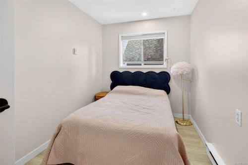 3990 Bow Rd, Saanich, BC 