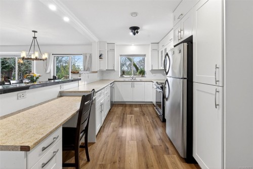 3990 Bow Rd, Saanich, BC 