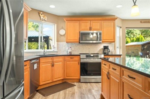 2100 Cedar Rd, Nanaimo, BC 