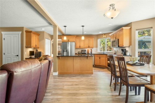 2100 Cedar Rd, Nanaimo, BC 