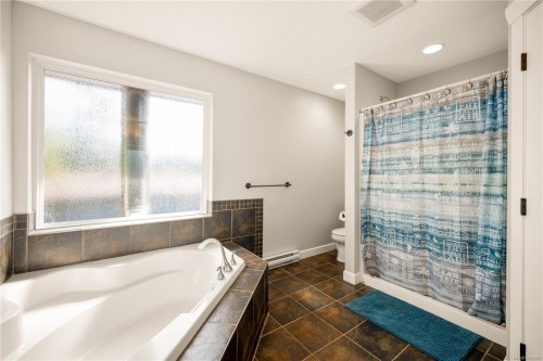 2100 Cedar Rd, Nanaimo, BC 