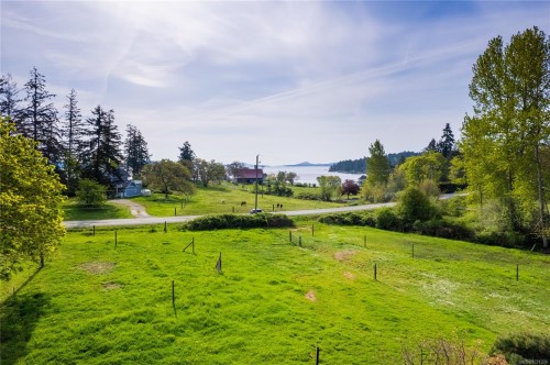 2035 Pace Rd, Nanaimo, BC 