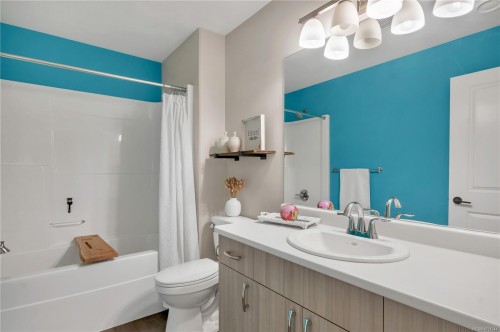 A-535 Petersen Rd, Campbell River, BC - Indoor Photo Showing Bathroom