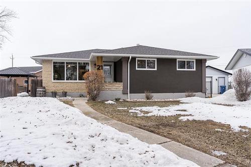 21 Carberry CR  Winnipeg, MB R2Y 0K3