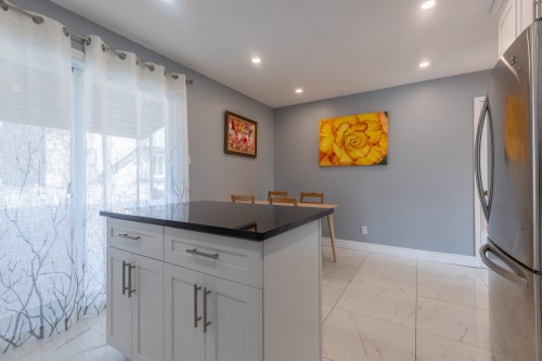 Cuisine - 266 8E Avenue, L'Île-Perrot, QC - Indoor