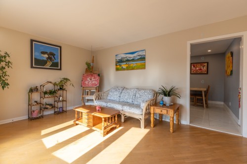 Salon - 266 8E Avenue, L'Île-Perrot, QC - Indoor Photo Showing Living Room