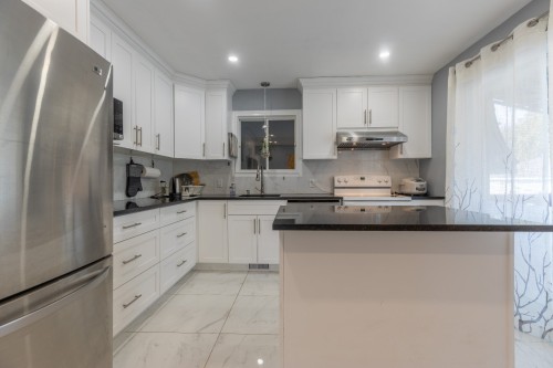 Cuisine - 266 8E Avenue, L'Île-Perrot, QC - Indoor Photo Showing Kitchen