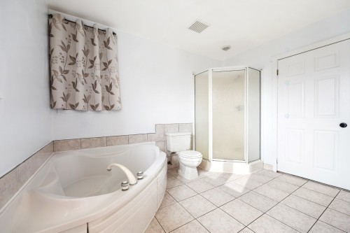 Salle de bains - 1118 Rue Principale, Saint-Amable, QC - Indoor Photo Showing Bathroom
