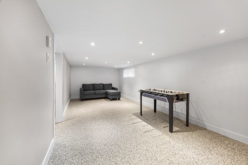 Salle familiale - 1118 Rue Principale, Saint-Amable, QC - Indoor Photo Showing Other Room