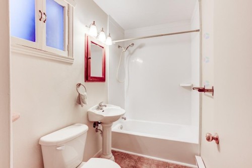 Salle de bains - 2672 Rue Raudot, Montréal (Le Sud-Ouest), QC - Indoor Photo Showing Bathroom