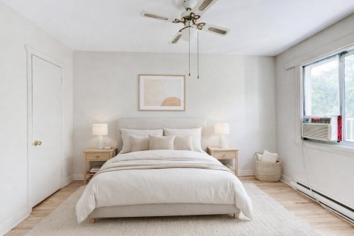 Chambre à coucher - 2672 Rue Raudot, Montréal (Le Sud-Ouest), QC - Indoor Photo Showing Bedroom